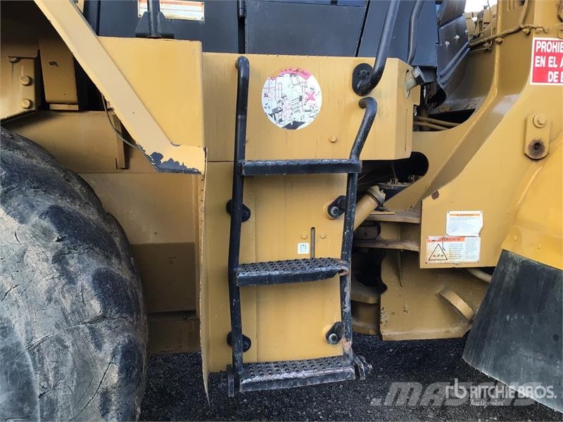 CAT 966G 輪胎式裝載機