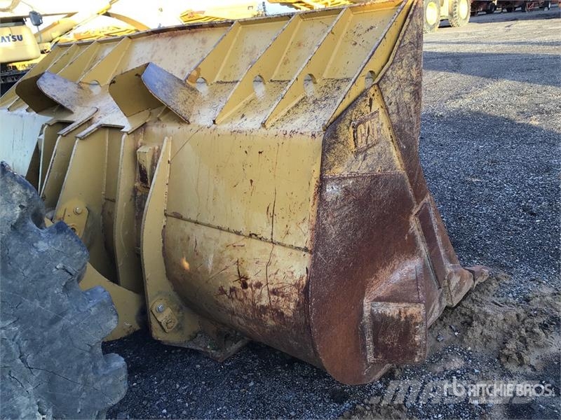 CAT 966G 輪胎式裝載機
