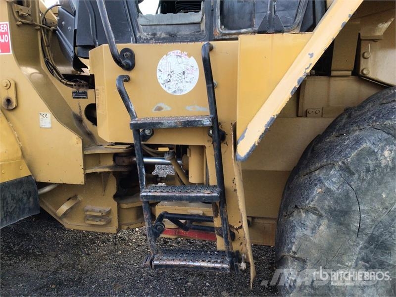 CAT 966G 輪胎式裝載機