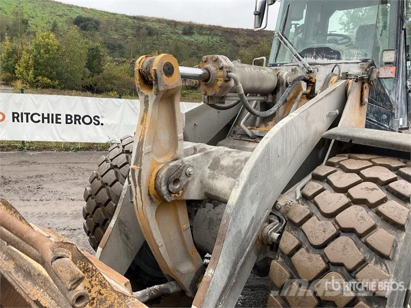 CAT 966G Carregadeiras de rodas
