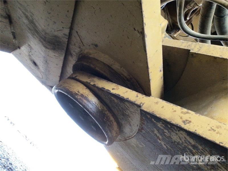 CAT 966G 輪胎式裝載機