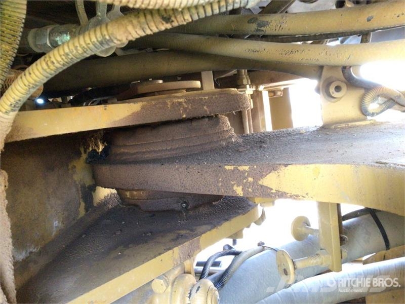 CAT 966G 輪胎式裝載機