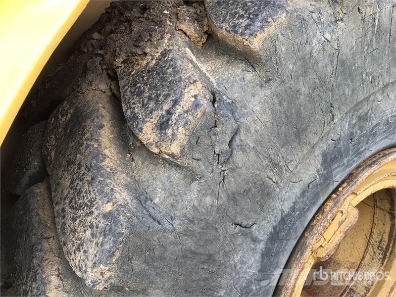 CAT 966G 輪胎式裝載機