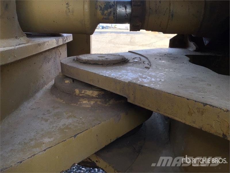 CAT 966G 輪胎式裝載機