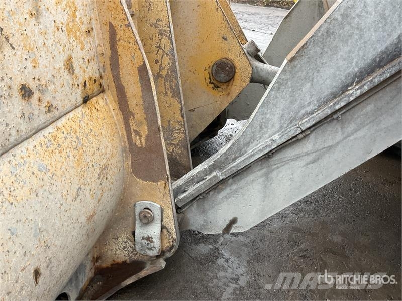 CAT 966G Carregadeiras de rodas