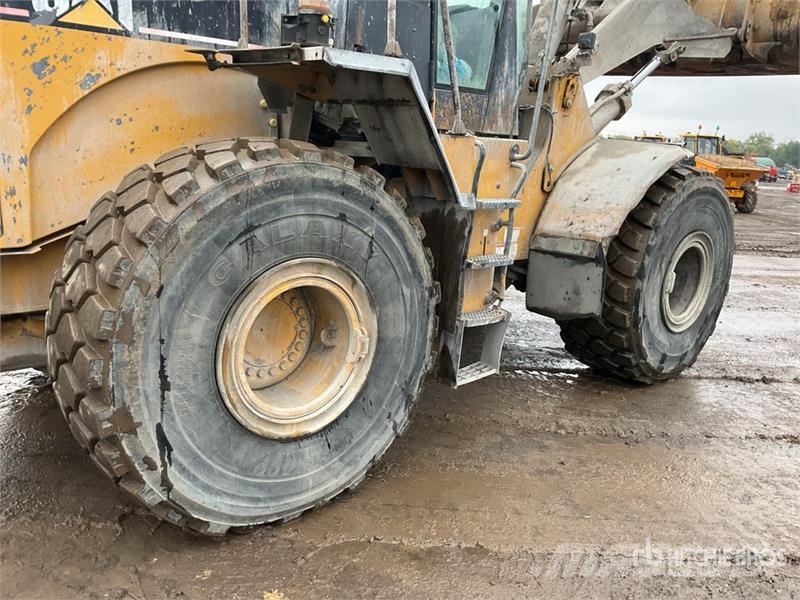 CAT 966G Carregadeiras de rodas