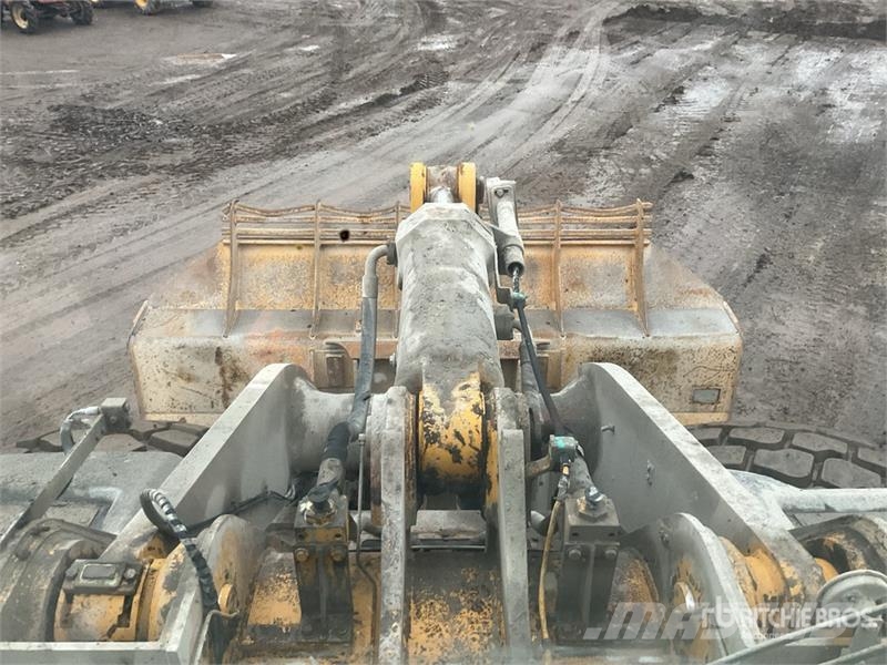 CAT 966G Carregadeiras de rodas