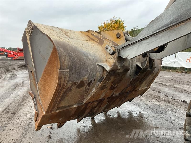 CAT 966G Carregadeiras de rodas