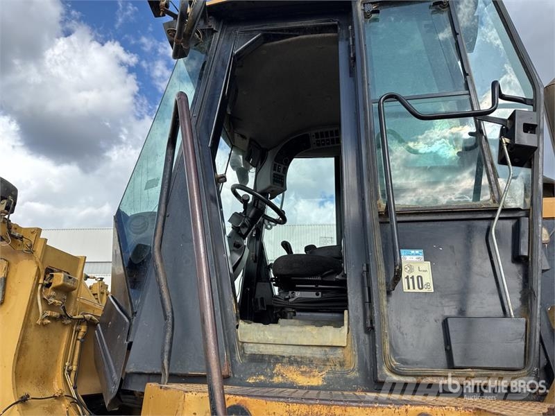CAT 966G Series II Cargadoras sobre ruedas