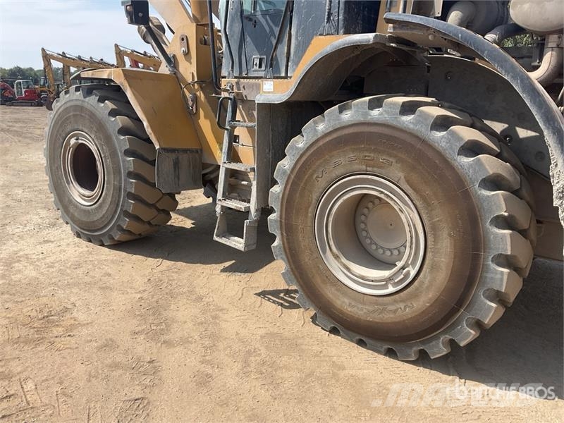CAT 966H High Lift Wheel Loader Gumikerekes homlokrakodók