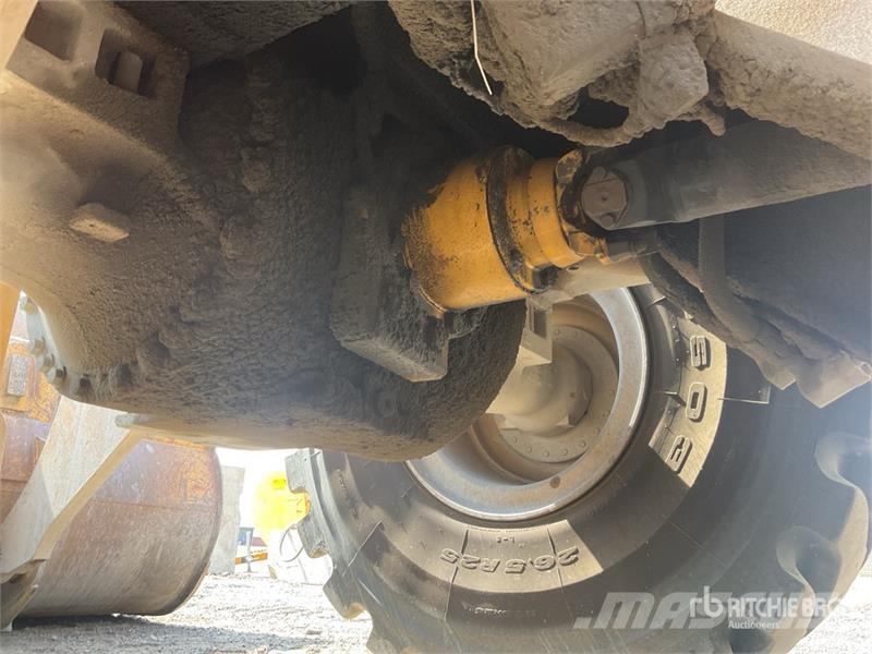 CAT 966H High Lift Wheel Loader Gumikerekes homlokrakodók