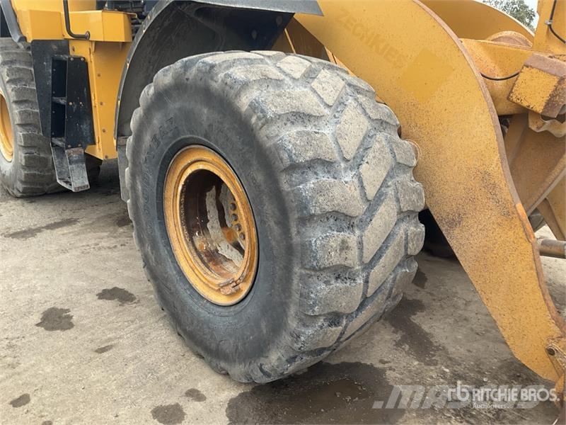 CAT 966M Wheel Loader Utovarivači na kotačima