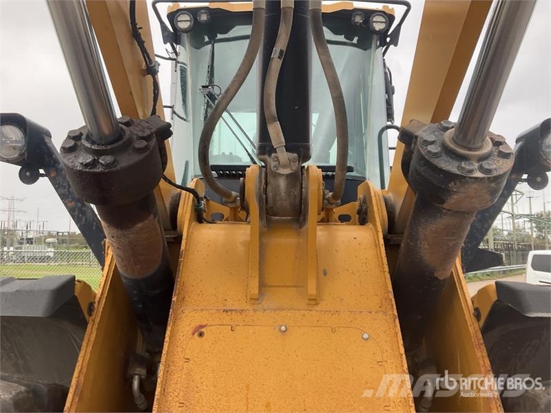 CAT 966M Wheel Loader Utovarivači na kotačima