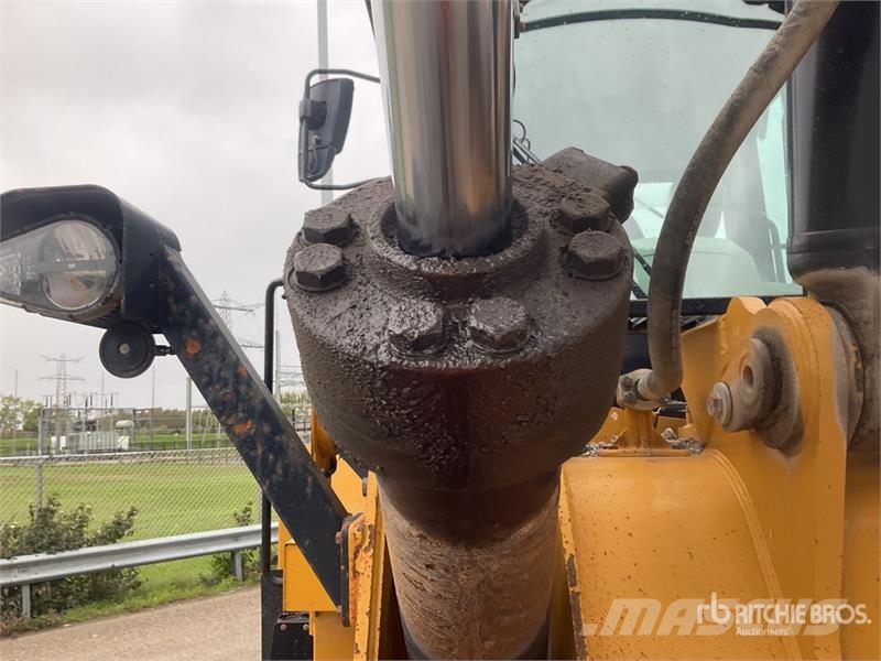 CAT 966M Wheel Loader Utovarivači na kotačima