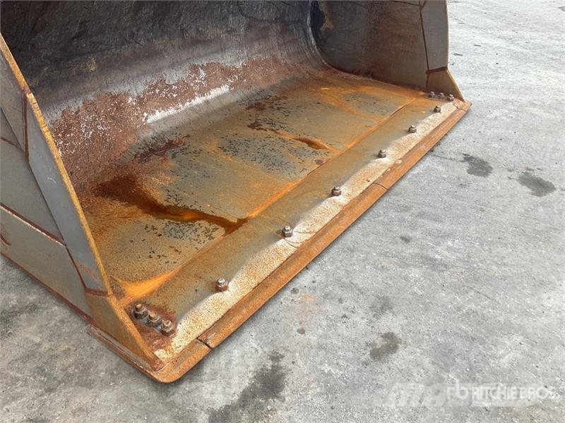 CAT 966M Wheel Loader Utovarivači na kotačima