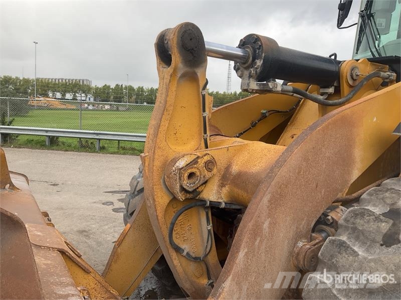 CAT 966M Wheel Loader Utovarivači na kotačima