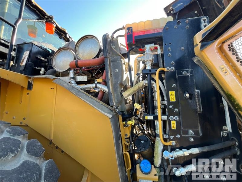 CAT 966M XE High Lift Wheel Loader Kolesni nakladalci