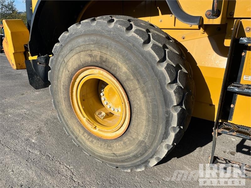 CAT 966M XE Wheel Loader Kolesni nakladalci