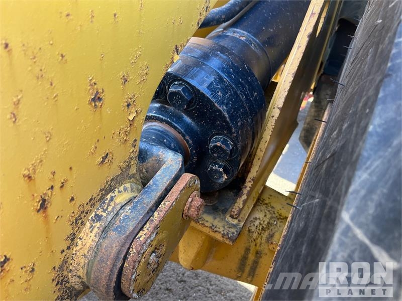 CAT 966M XE Wheel Loader Kolesni nakladalci