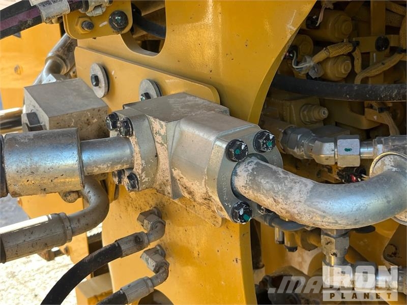 CAT 966M XE Wheel Loader Kolesni nakladalci