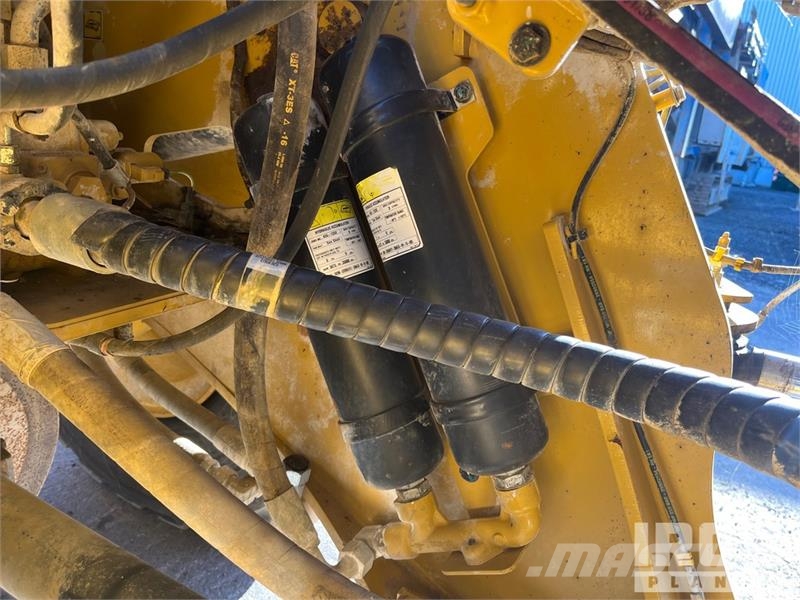 CAT 966M XE Wheel Loader Kolesni nakladalci
