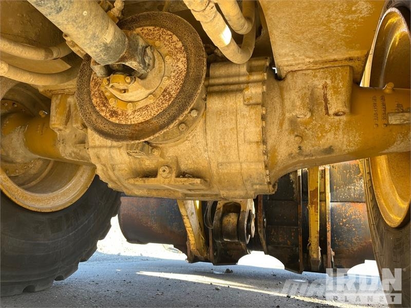 CAT 966M XE Wheel Loader Kolesni nakladalci