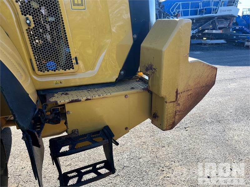 CAT 966M XE Wheel Loader Kolesni nakladalci