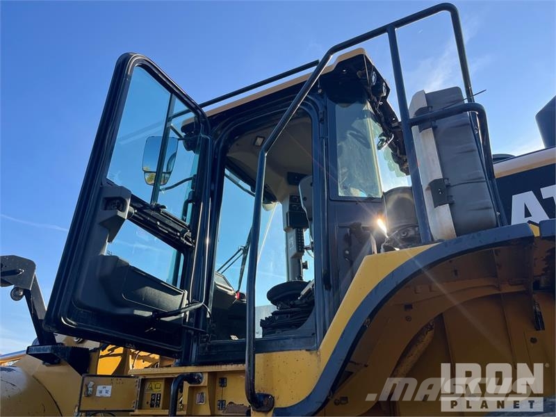 CAT 966M XE Wheel Loader Kolesni nakladalci