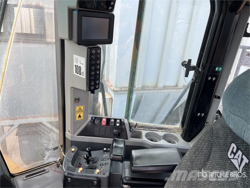 CAT 972M Chargeuse Sur Pneus Wheel Loader Carregadeiras de rodas