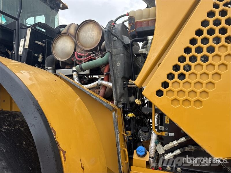 CAT 972M Chargeuse Sur Pneus Wheel Loader Carregadeiras de rodas