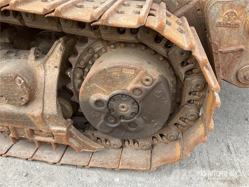 CAT 973D Гусеничные фронтальные погрузчики