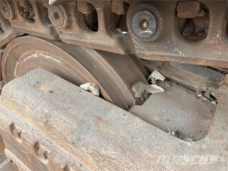 CAT 973D Гусеничные фронтальные погрузчики
