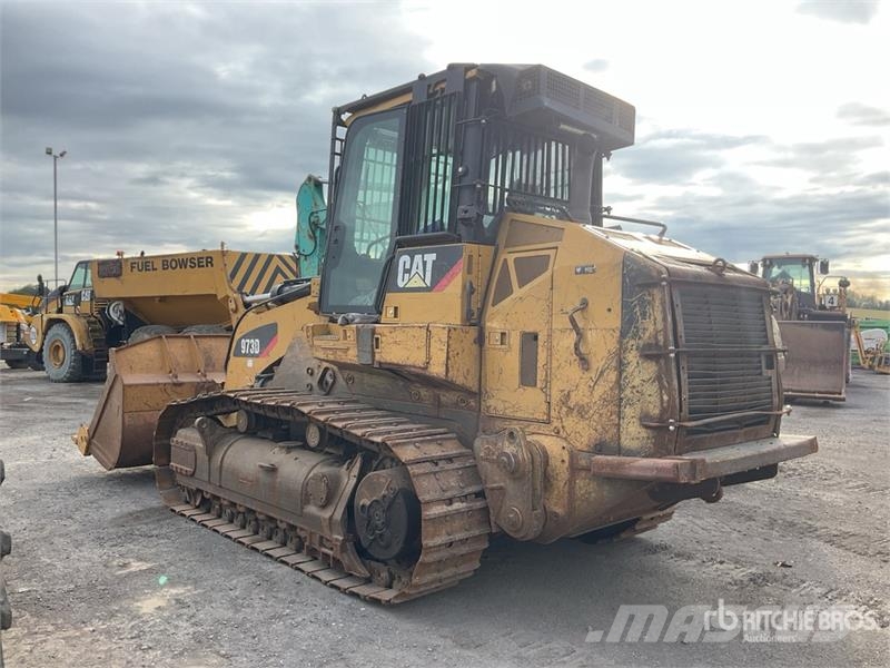 CAT 973D Гусеничные фронтальные погрузчики
