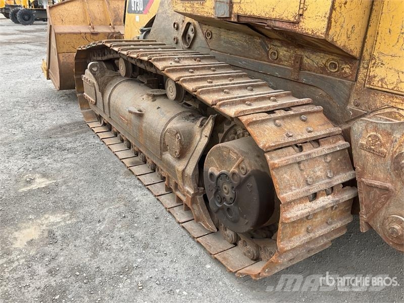 CAT 973D Гусеничные фронтальные погрузчики