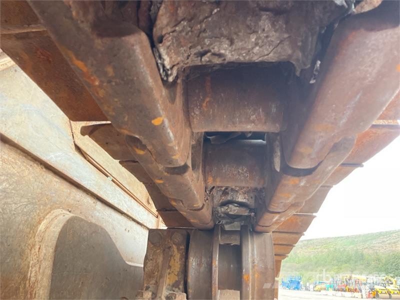 CAT 973D Гусеничные фронтальные погрузчики