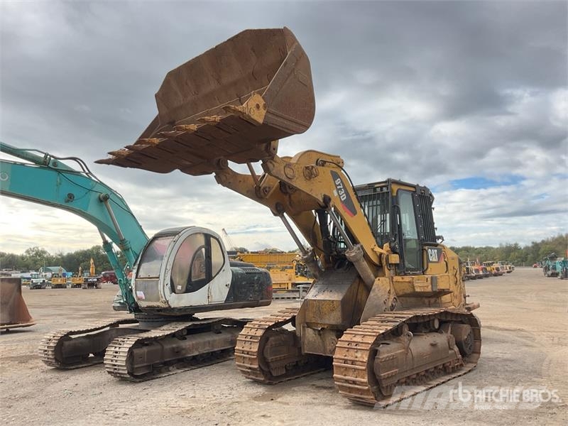 CAT 973D Гусеничные фронтальные погрузчики