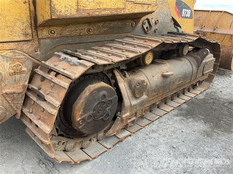 CAT 973D Гусеничные фронтальные погрузчики