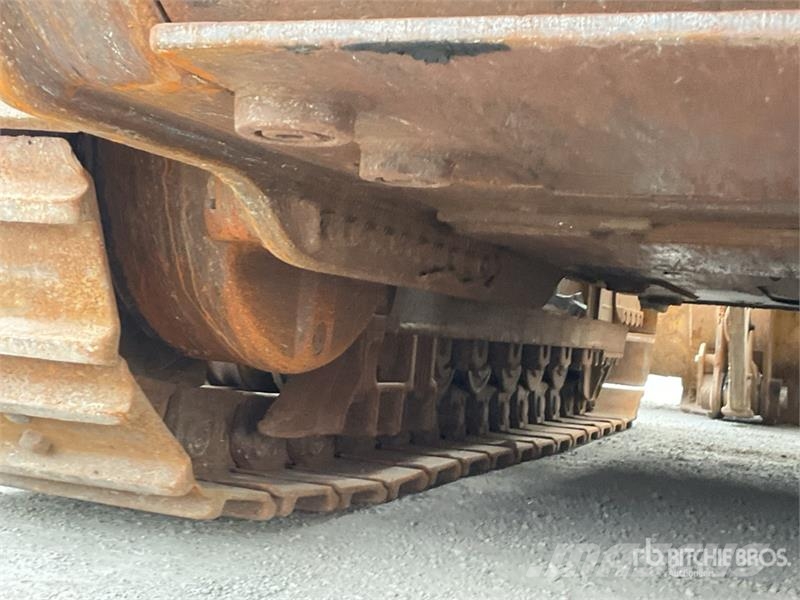 CAT 973D Гусеничные фронтальные погрузчики