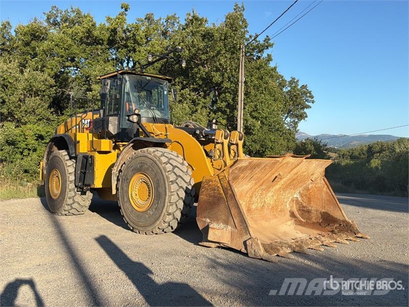 CAT 980M لوادر بعجل