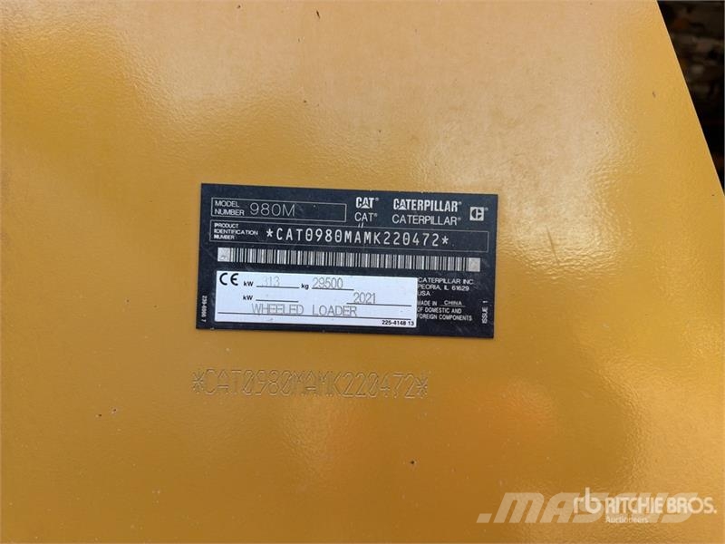 CAT 980M لوادر بعجل