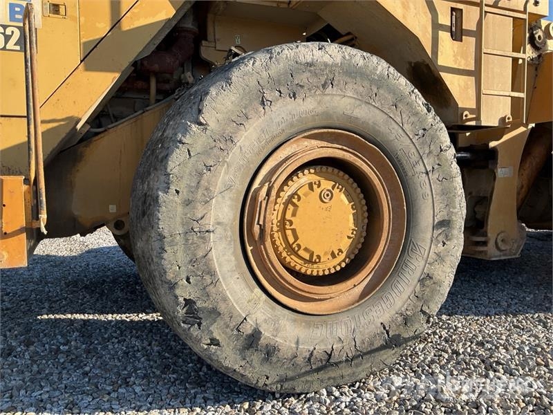 CAT 990 Series II Utovarivači na kotačima