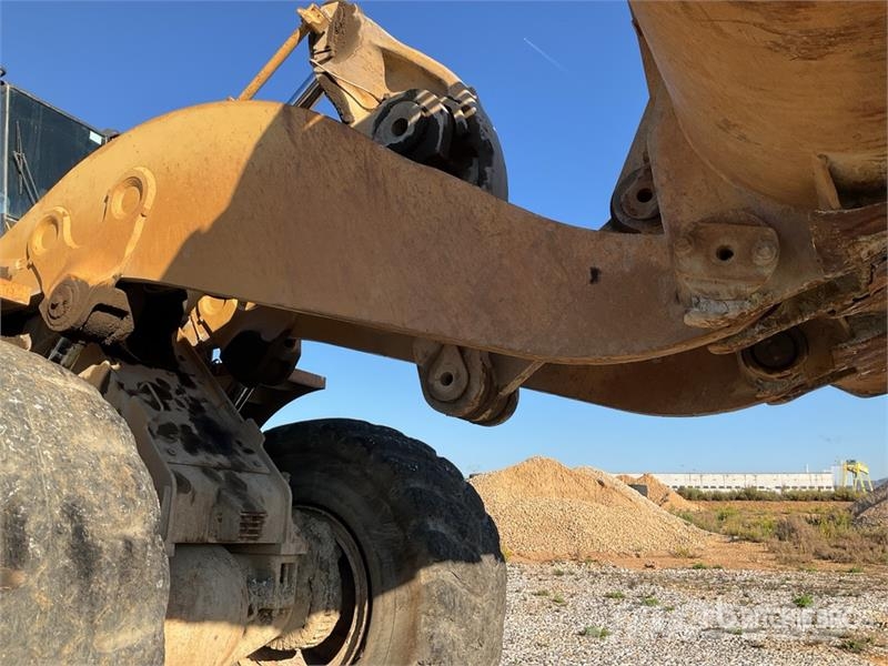 CAT 990 Series II Utovarivači na kotačima