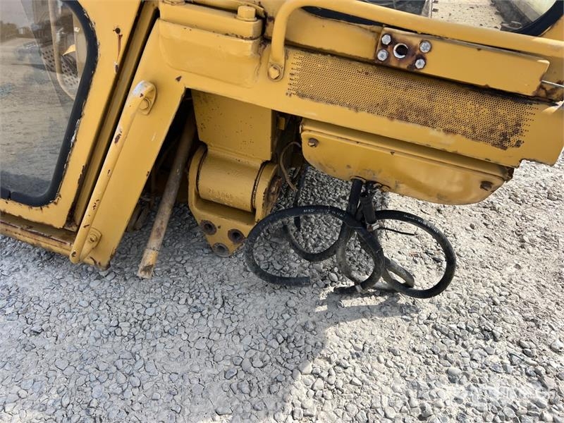 CAT Cab Kabine i unutrašnjost
