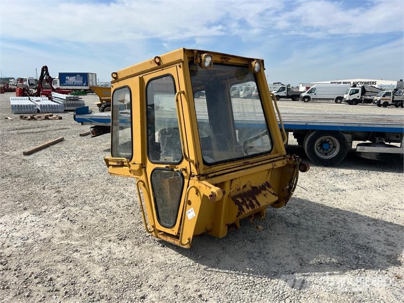CAT Cab Kabine i unutrašnjost