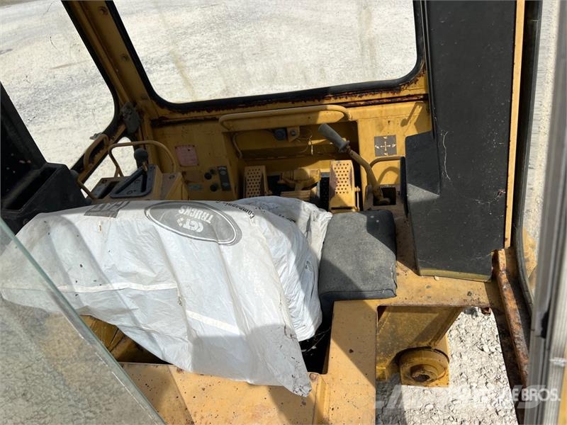 CAT Cab Kabine i unutrašnjost