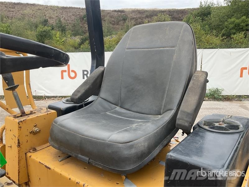 CAT CB224C Double Drum Roller Rodillos de doble tambor