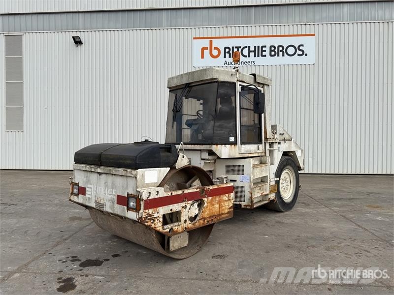 CAT CB535B Compacteur Vibrant Combination Roller Kombivältar