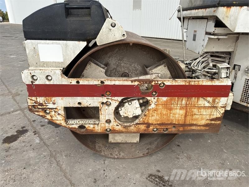 CAT CB535B Compacteur Vibrant Combination Roller Kombivältar