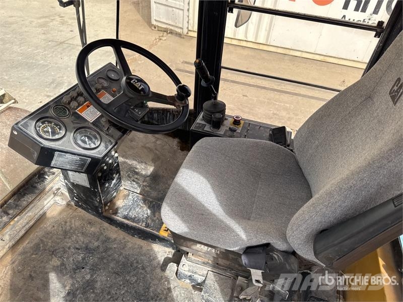 CAT CB535B Compacteur Vibrant Combination Roller Kombivältar