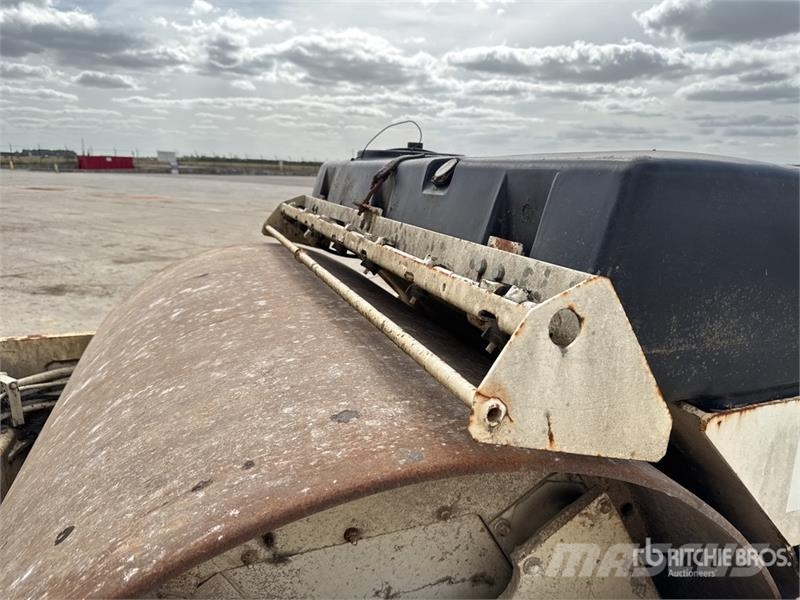 CAT CB535B Compacteur Vibrant Combination Roller Kombivältar